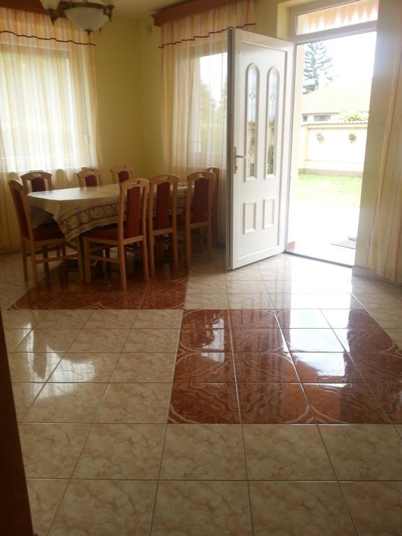 Marinica Apartman Hajdúszoboszló Εξωτερικό φωτογραφία